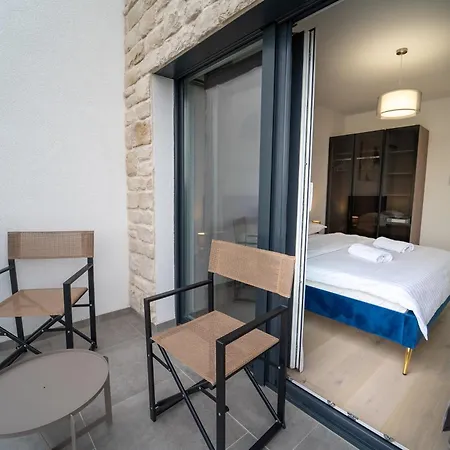 Rooftop House بيت للعطل *