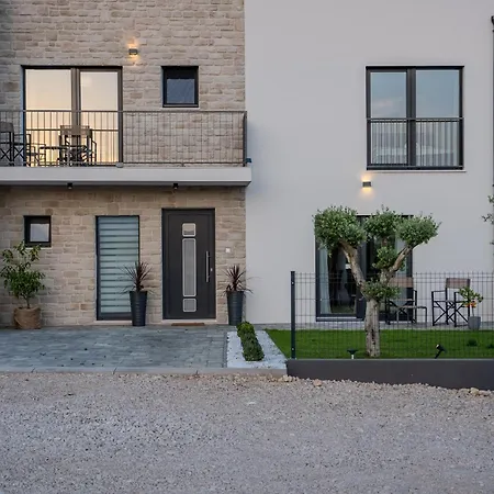 Rooftop House * بروداريكا