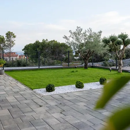 Rooftop House بيت للعطل *