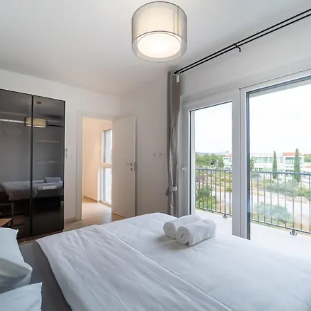 Rooftop House بروداريكا